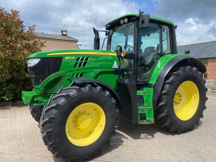 John Deere 6150M