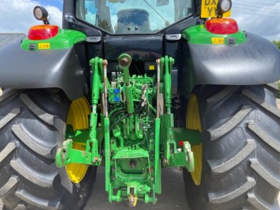 John Deere 6150M