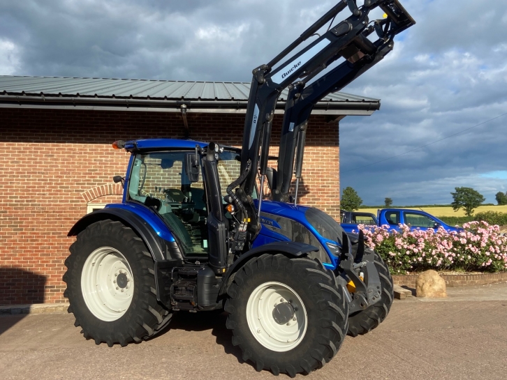Valtra N174 Active