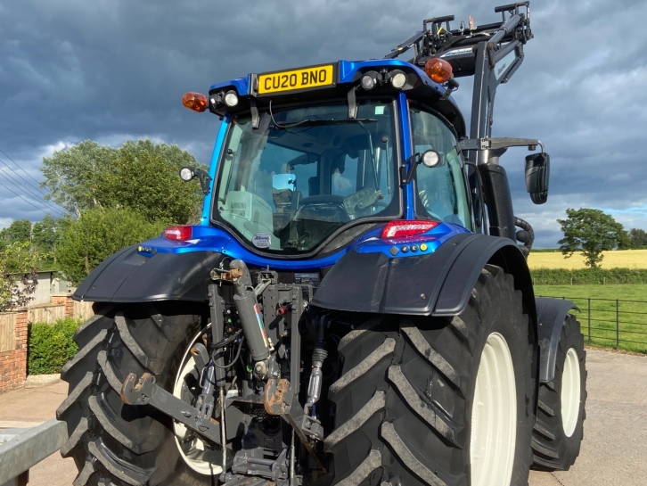 Valtra N174 Active