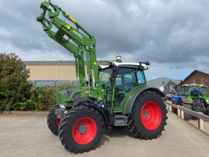 Fendt 211