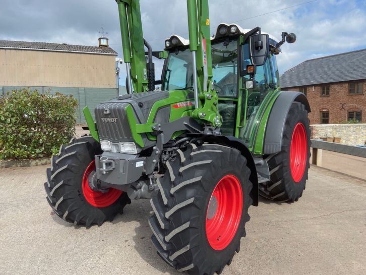 Fendt 211