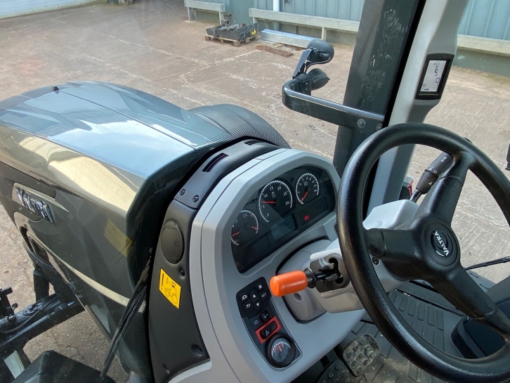 Valtra T254 Versu