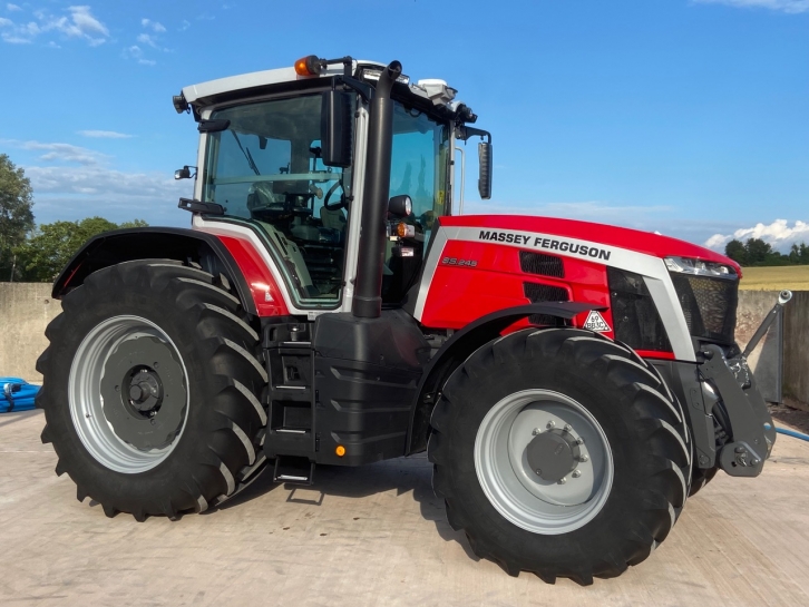 Massey Ferguson 8S.245 Exclusive