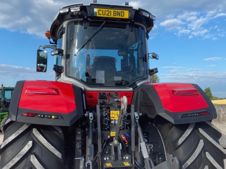 Massey Ferguson 8S.245 Exclusive