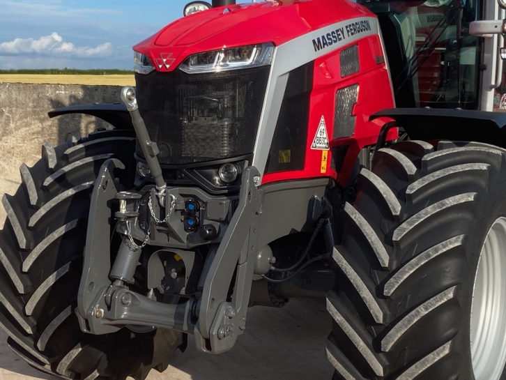 Massey Ferguson 8S.245 Exclusive