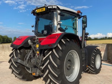 Massey Ferguson 8S.245 Exclusive