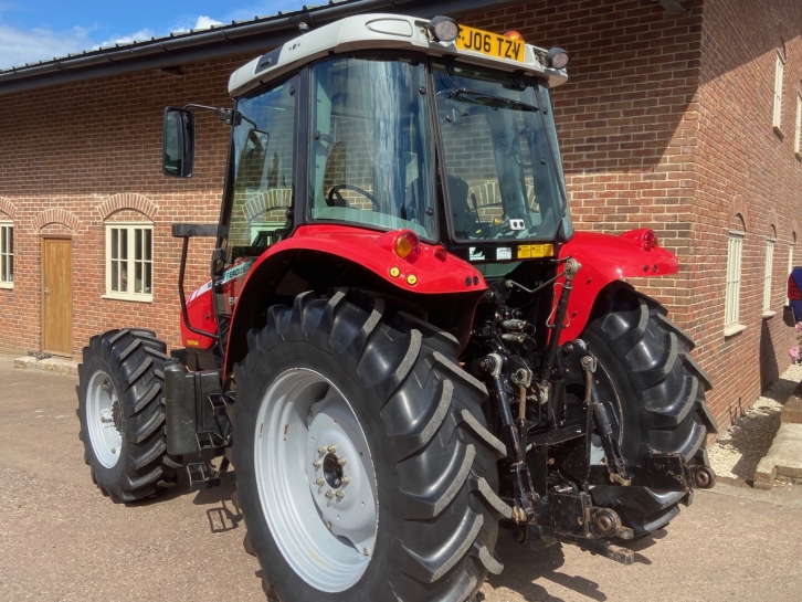 Massey Ferguson 5455