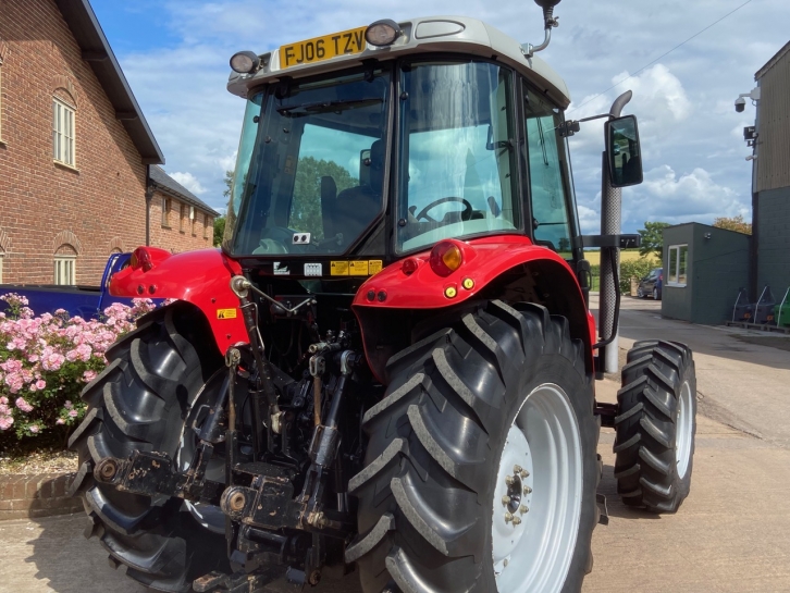 Massey Ferguson 5455