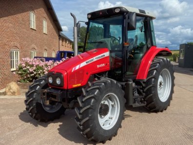 Massey Ferguson 5455