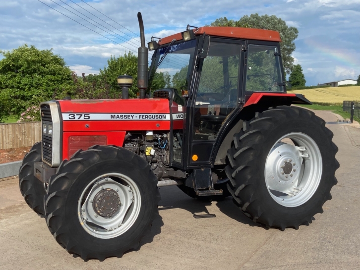 Massey Ferguson 375