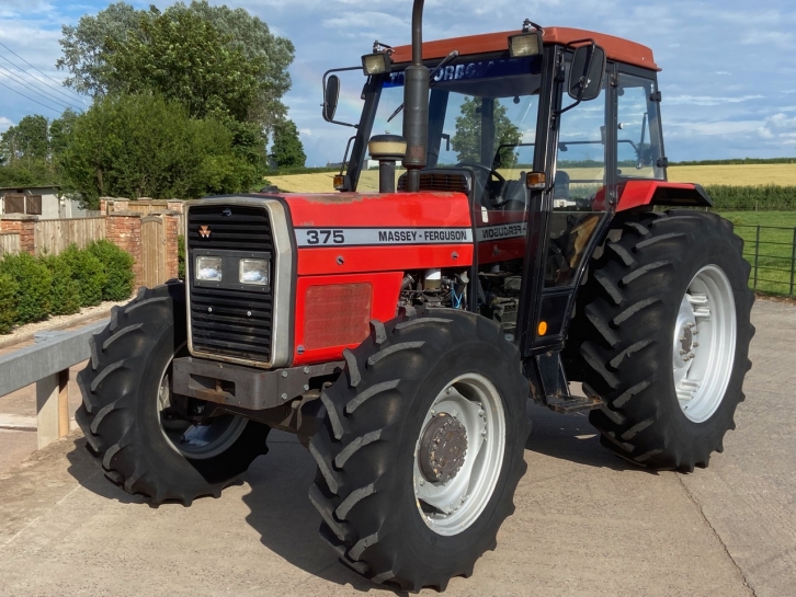 Massey Ferguson 375