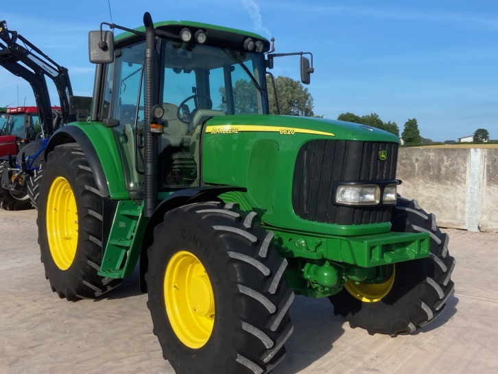 John Deere 6620