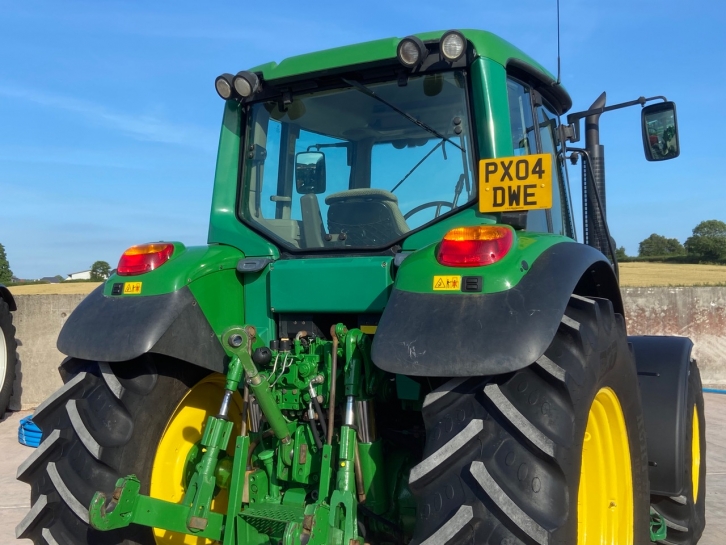 John Deere 6620