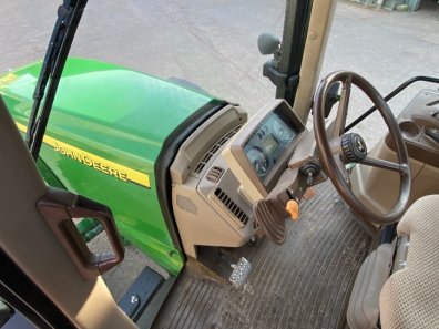John Deere 6620