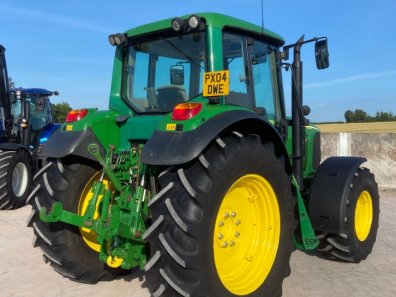 John Deere 6620