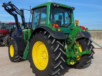 John Deere 6620