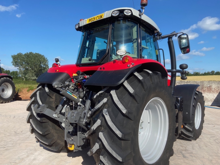 Massey Ferguson 7719S Exclusive