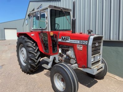 Massey Ferguson 590