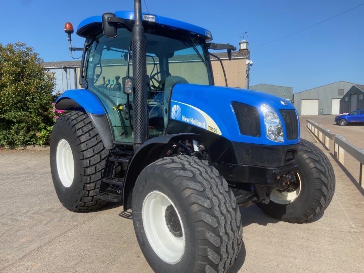 New Holland TSA100A
