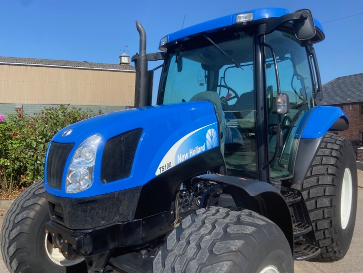 New Holland TSA100A