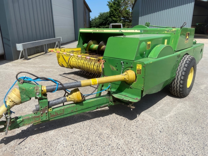 John Deere 456A conventional baler