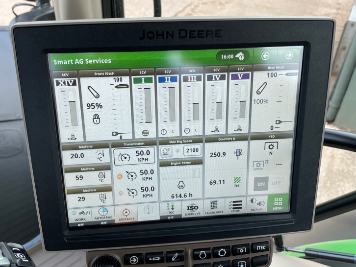 John Deere 6215R Ultimate Edition