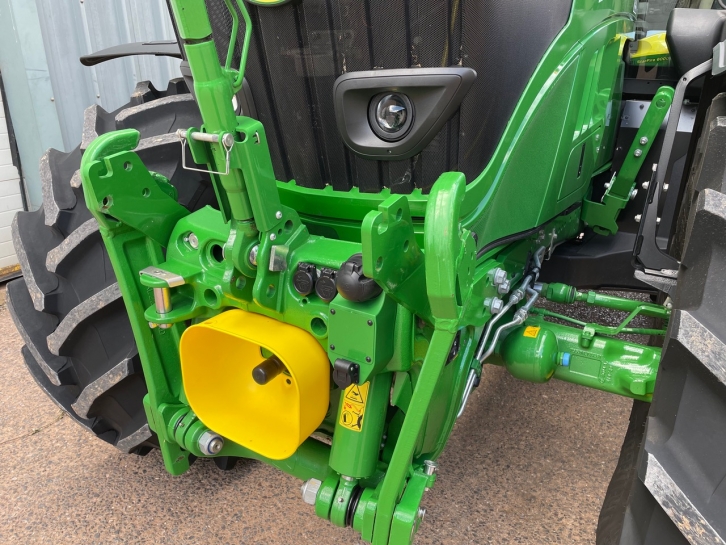 John Deere 6215R Ultimate Edition