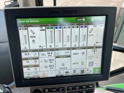 John Deere 6215R Ultimate Edition