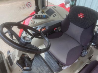 Massey Ferguson 5711S Efficient
