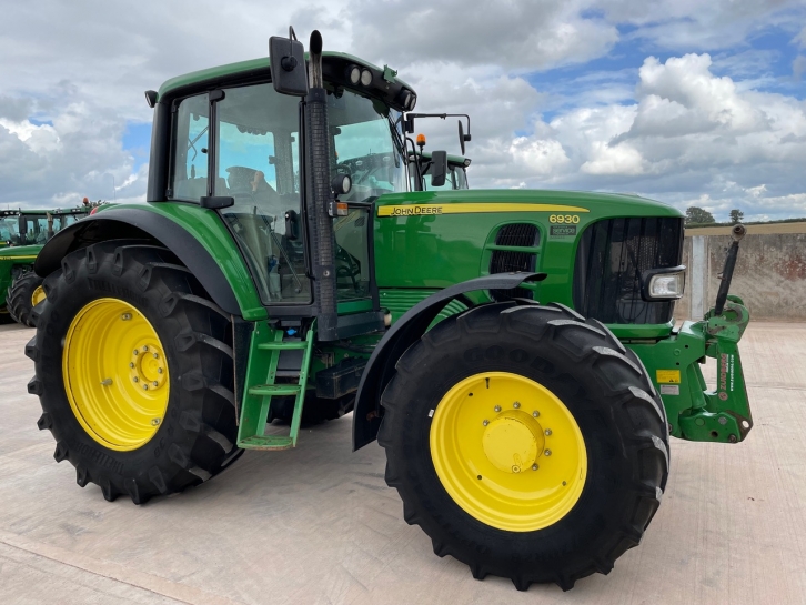 John Deere 6930 Standard