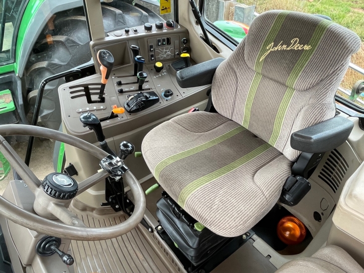 John Deere 6930 Standard