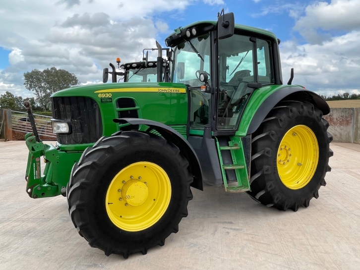 John Deere 6930 Standard