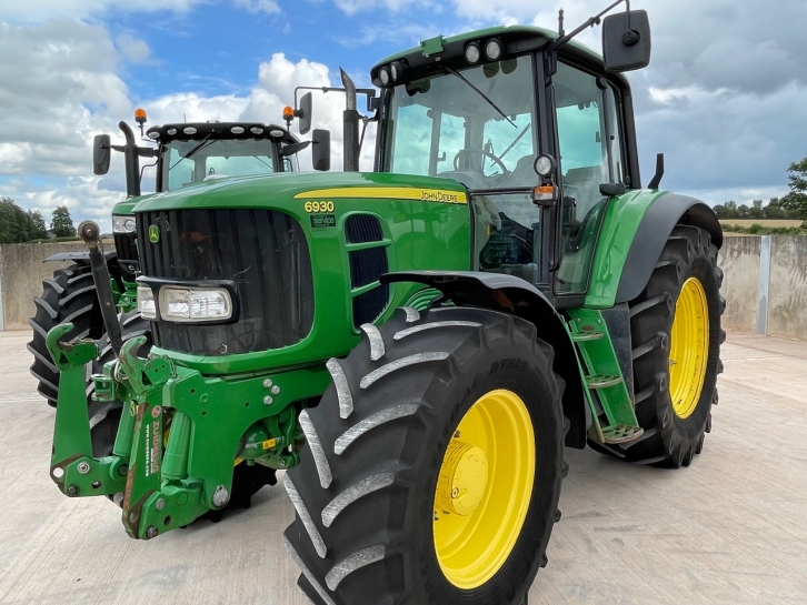 John Deere 6930 Standard