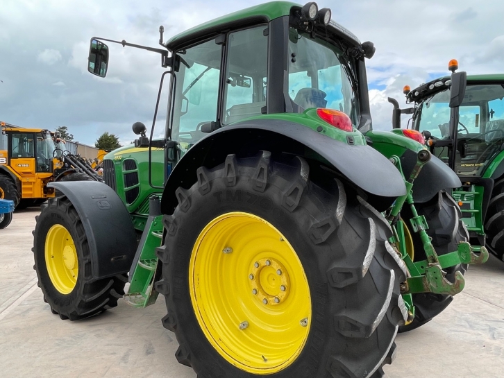 John Deere 6930 Standard