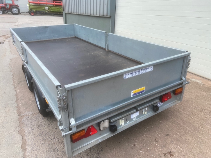 Ifor Williams LM125 flat bed trailer