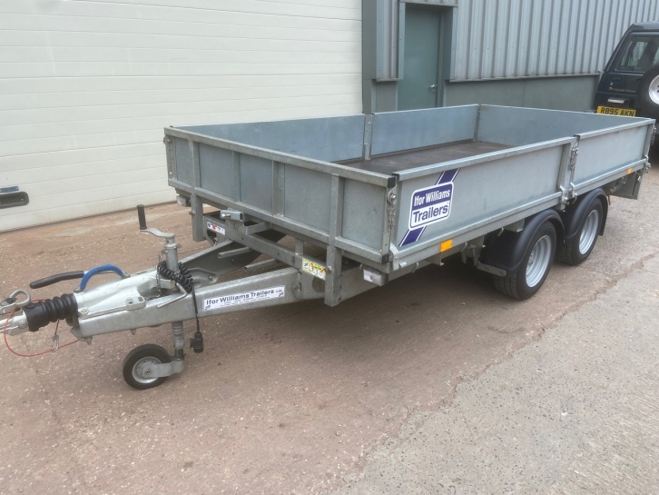 Ifor Williams LM125 flat bed trailer