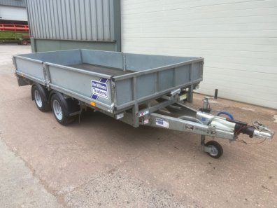 Ifor Williams LM125 flat bed trailer