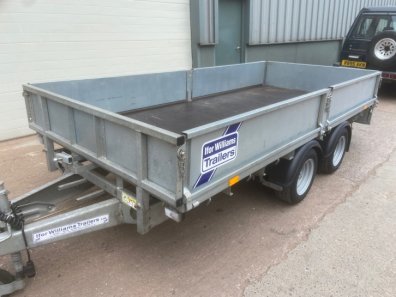 Ifor Williams LM125 flat bed trailer