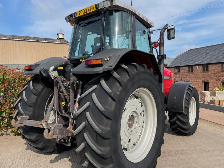Massey Ferguson 8160