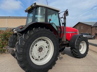 Massey Ferguson 8160