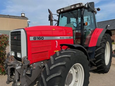 Massey Ferguson 8160