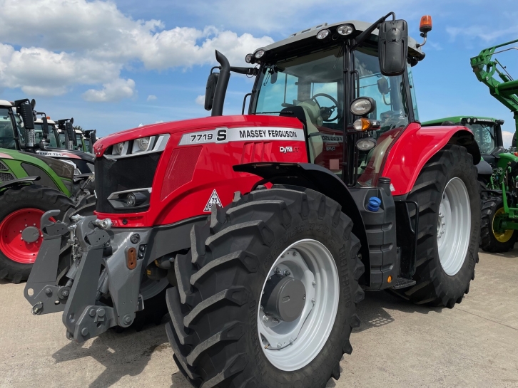Massey Ferguson 7719S Exclusive