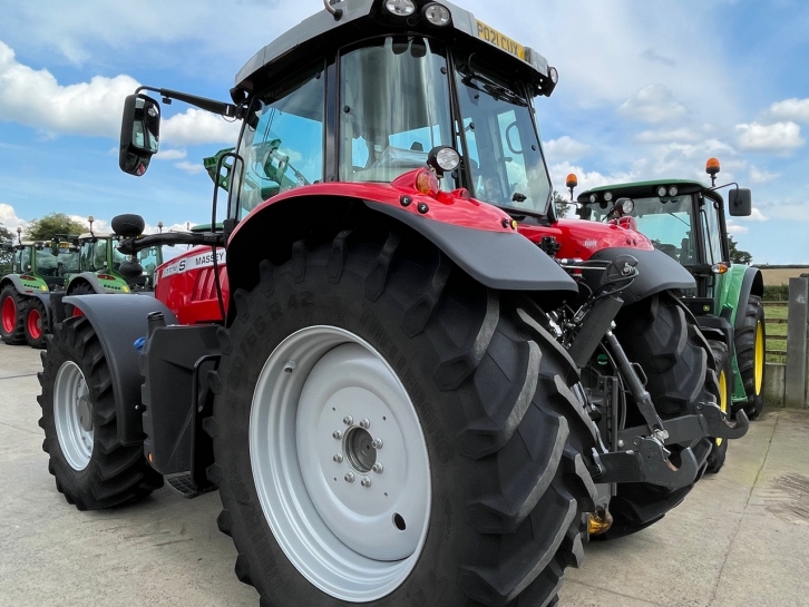 Massey Ferguson 7719S Exclusive
