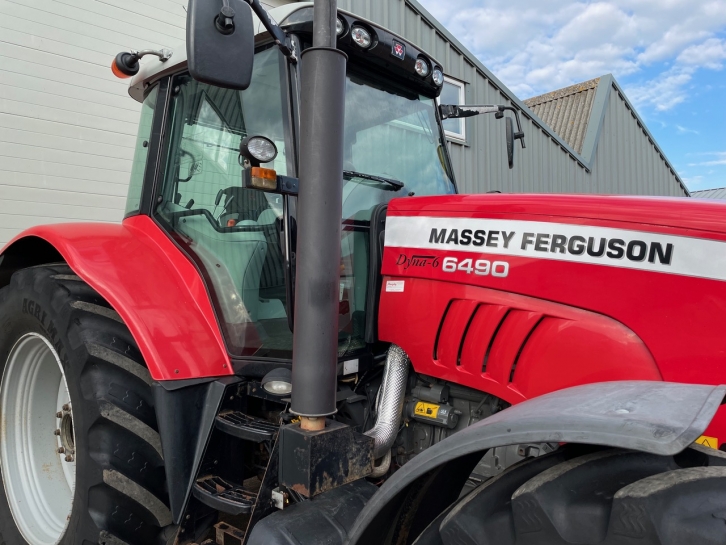 Massey Ferguson 6490