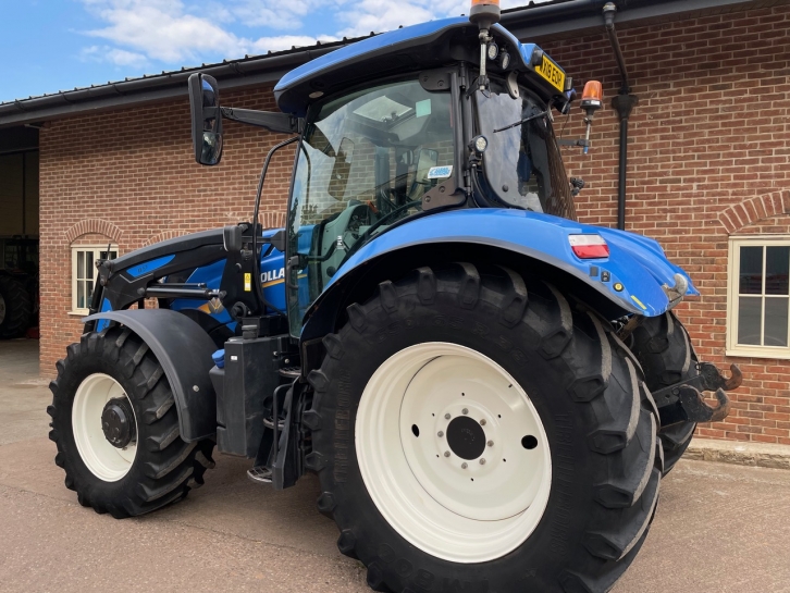New Holland T6.165