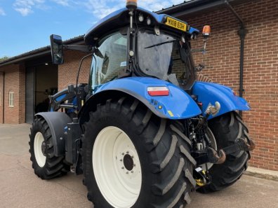 New Holland T6.165