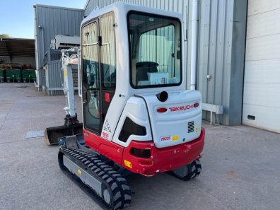 Takeuchi TB225 2.5 Ton digger