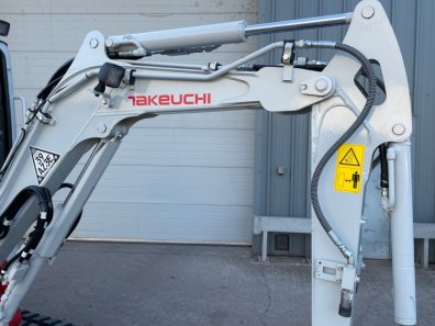 Takeuchi TB225 2.5 Ton digger