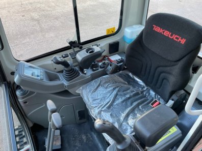Takeuchi TB225 2.5 Ton digger